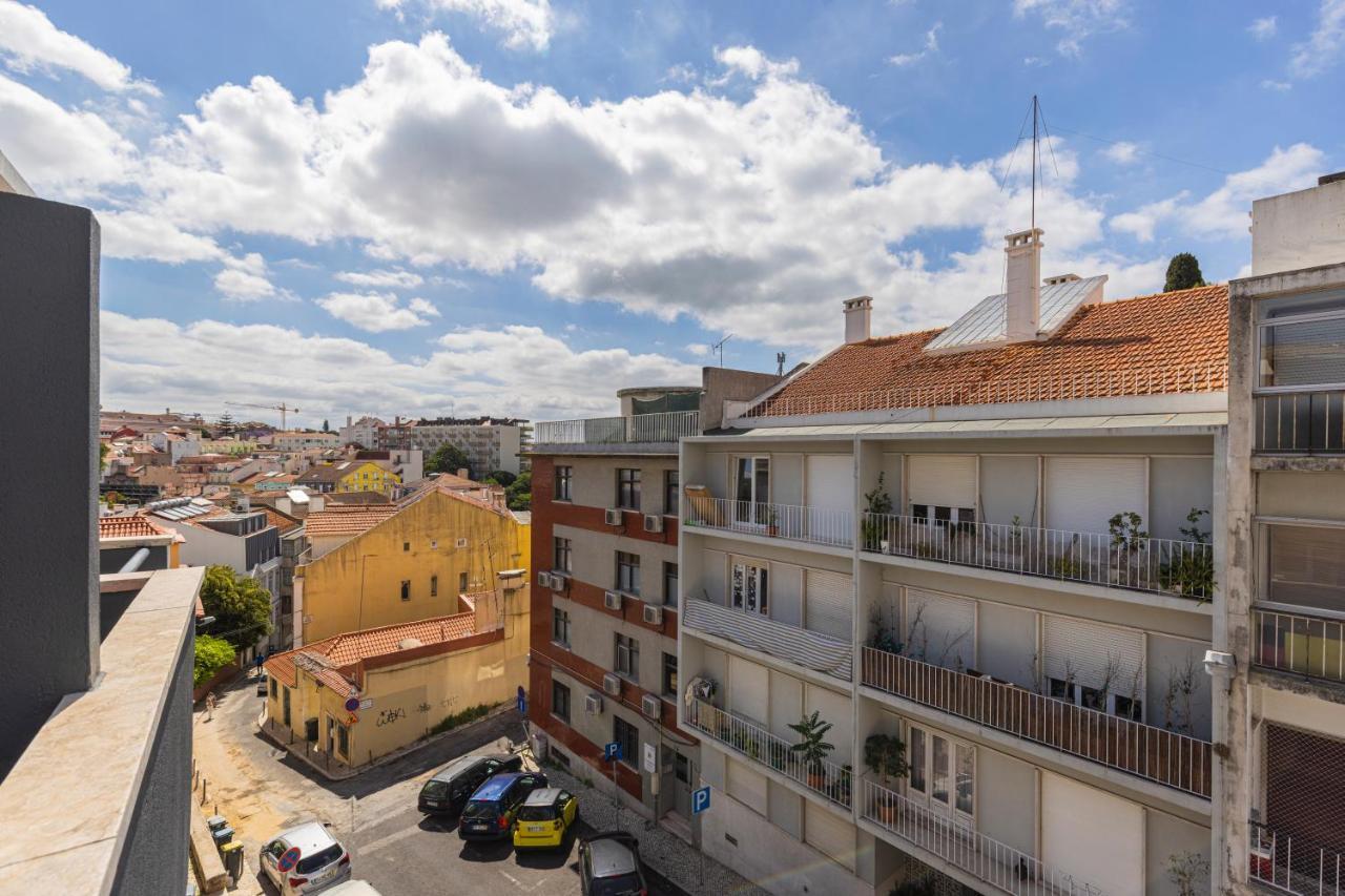 Apartment Charming Design Lisbon